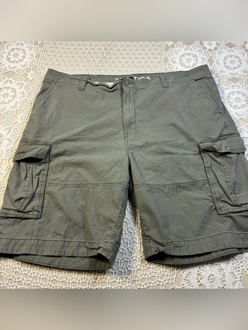 Nautica Mens Cargo Shorts Size 46 Gray Stretch Flat Front Utility Pockets